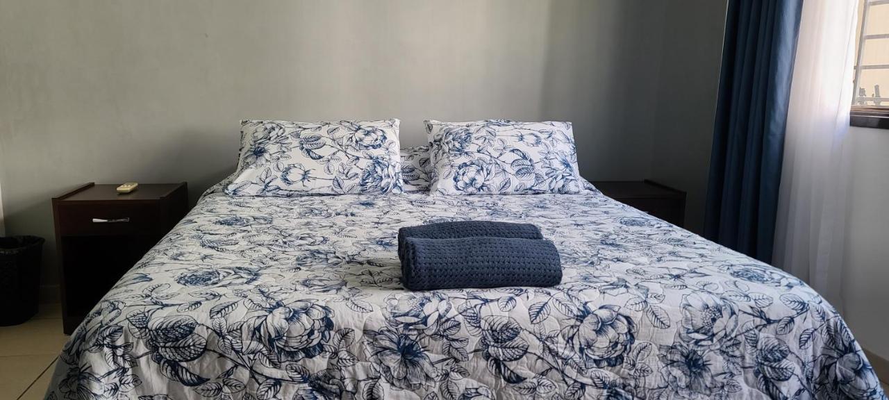Hostal Backpackers Travelero Ξενοδοχείο Santa Cruz de La Sierra Εξωτερικό φωτογραφία