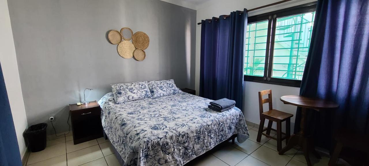 Hostal Backpackers Travelero Ξενοδοχείο Santa Cruz de La Sierra Εξωτερικό φωτογραφία